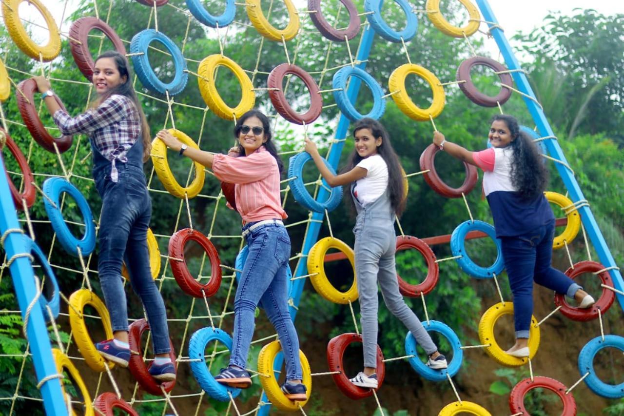 Rejoice Vadodara Bagian luar foto